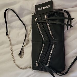 NWT Steve Madden Black Crossbody Clutch Zipper Bag
